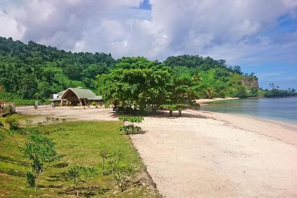 Survivor Samoa Beach Resort Falelatai Екстериор снимка